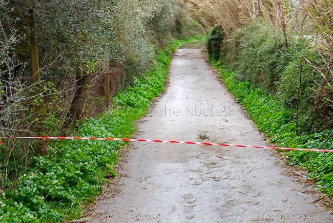 Strada chiusa di fianco al Cedrino
