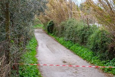 Strada chiusa di fianco al Cedrino