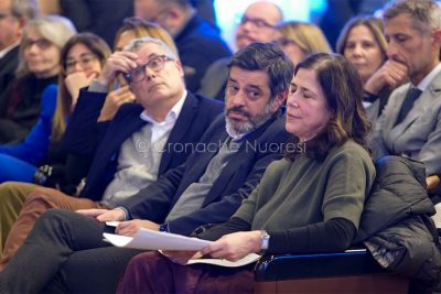 Un momento del dibattito (foto S.Novellu)