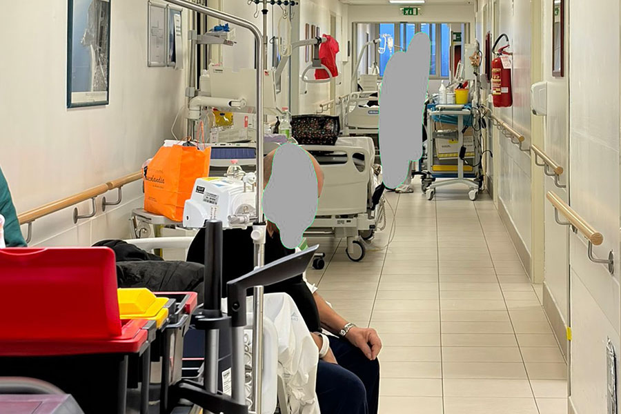 Sanità. Lapia: «San Francesco allo sbando, pazienti in barella e carriere che avanzano»