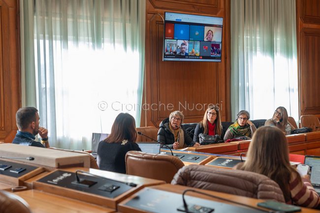 Assemblea della scuola in Provincia (foto S.Novellu)