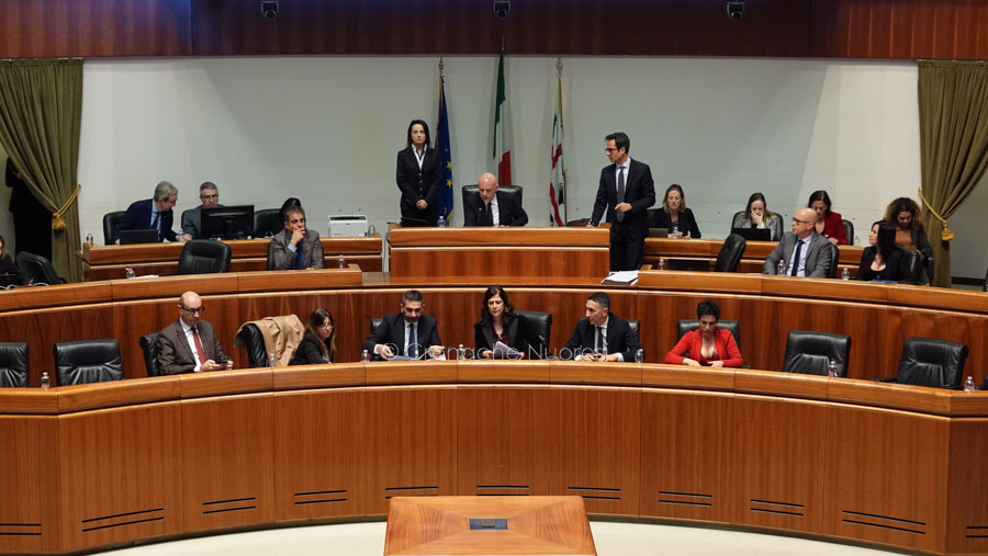 Scontro sulle Asl e caso 41 bis: la sfida di Todde tra strappo PD e unità del Consiglio