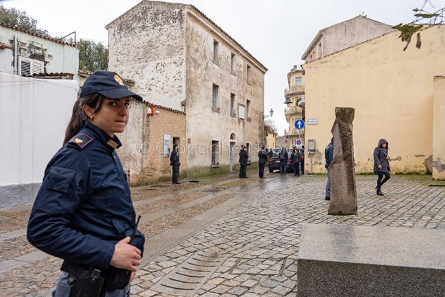 La casa Deledda pattugliata (foto S.Novellu)