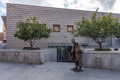 L'ingresso al centro Polifunzionale (foto S.Novellu)