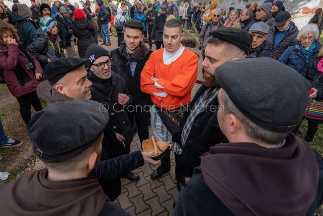 Mamoiada, Mamuthones e Issohadore (foto S.Novellu)