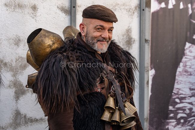 Mamuthone (foto S.Novellu)