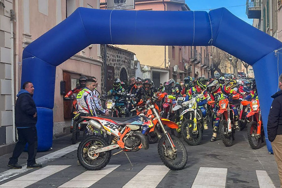 L’VIII edizione della Motocavalcata invade Orosei: sport e sviluppo viaggiano insieme