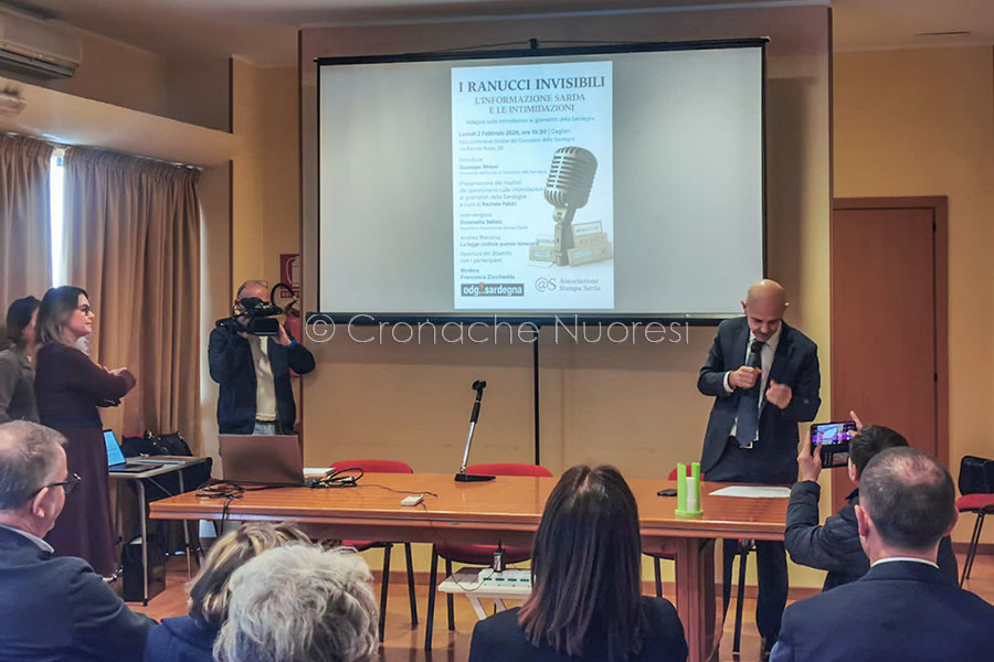 Dalle minacce verbali alle “querele bavaglio”: ecco come vengono colpiti i giornalisti sardi