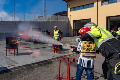 Pompieropoli, estinzione incendio (foto S.Novellu)