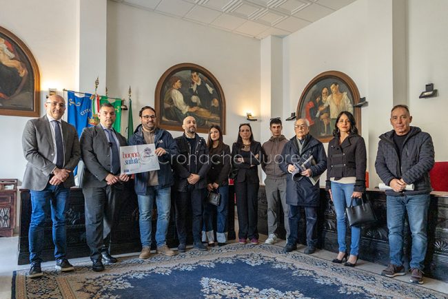 Consegna buoni salute delle ACLI Nuoro (foto S.Novellu)