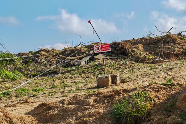 Divieto d'accesso all'area del crollo (foto S.Novellu)