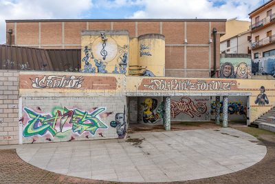 Murale al centro Polifunzionale (foto Novellu)