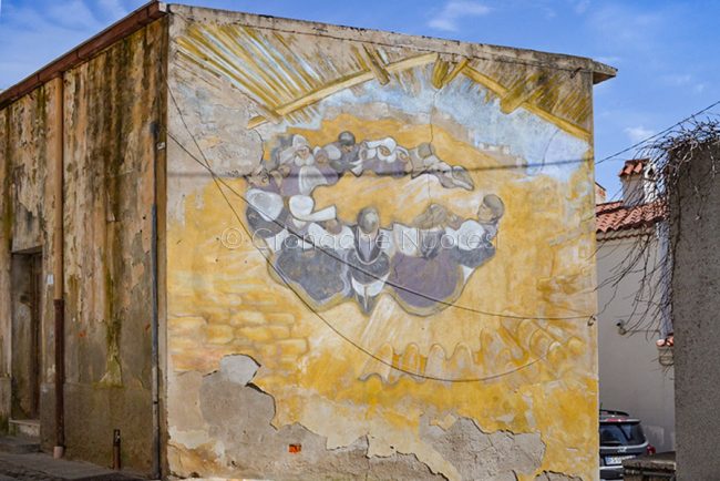Murale in via Chironi a Nuoro (foto Nieddu)