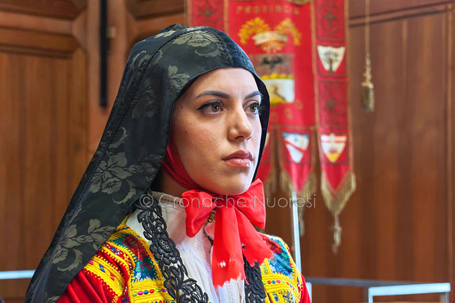 Desulo: la magia millenaria della Settimana Santa tra il rito de S’Iscravamentu e il fascino delle Prioresse