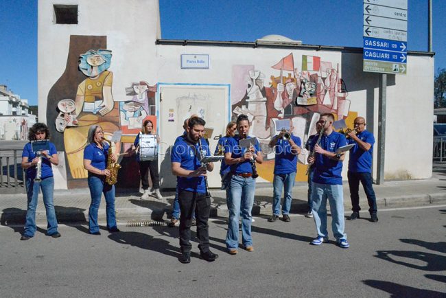 25 Aprile. Esibizione della Scuola Civica di Nuoro (foto Nieddu)