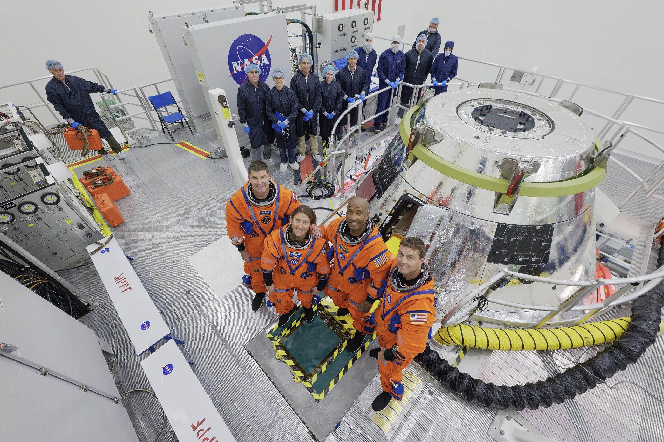 Artemis_II_Suit_Crew_Test_and_CEIT_(KSC-20250731-PH-RNS01_0008)