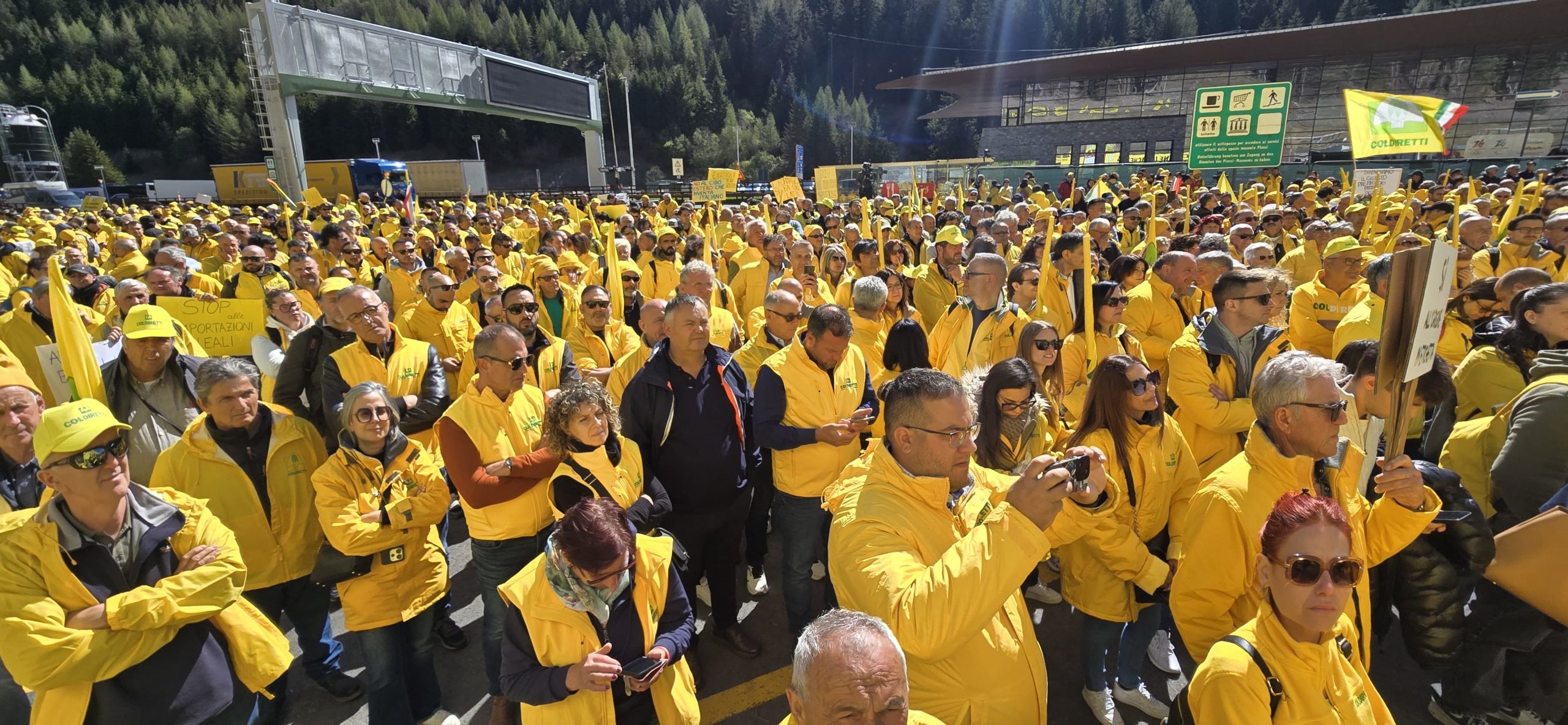 Sardegna al Brennero: diecimila agricoltori contro l’inganno del falso cibo italiano