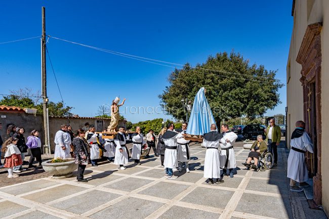 Sennariolo, processione pasquale (foto S.Novellu)
