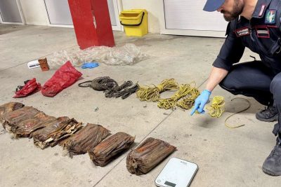 L'esplosivo recuperato dai carabinieri a Telti
