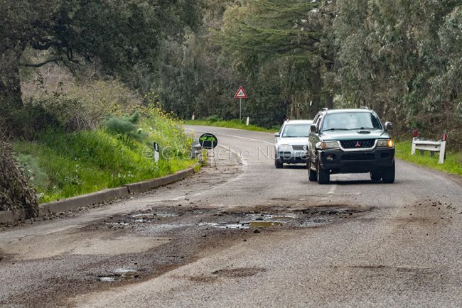 Situazione di pericolo sulla SP 43 (foto S.Novellu)