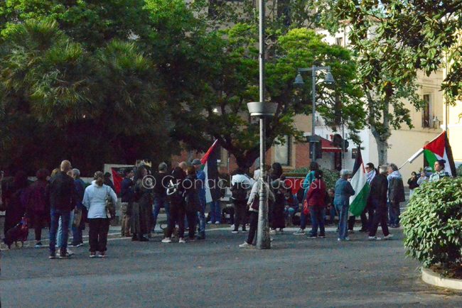 Una bandiera pro Gaza (foto Nieddu)