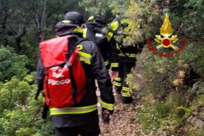 Vigili del fuoco all ricerca dei dispersi