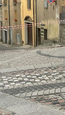 Fonni. La strada recintata