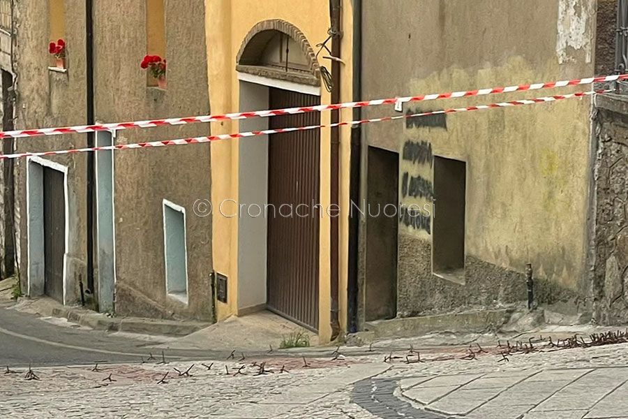 Fallito assalto al Bancomat di Fonni: posizionano un ordigno allo sportello ma fuggono