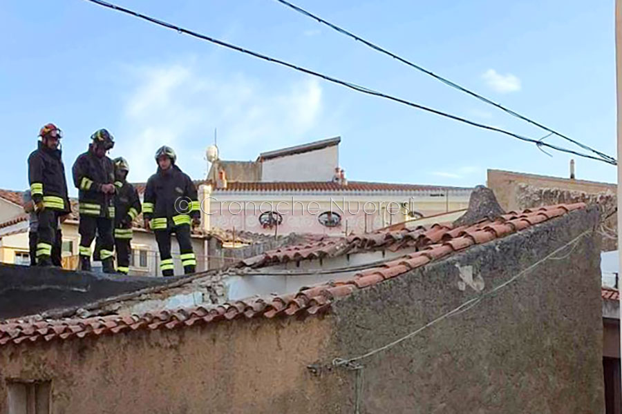 Nuoro. Paura in centro per il crollo di un rudere: riaffiora il dramma di Ythan e Patrick