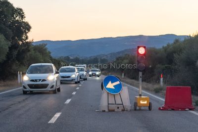 Uno dei semafori sulla SP 25 (foto S.Novellu)