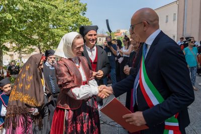 Redentore 2026. Il saluto istituzionale ai gruppi folk