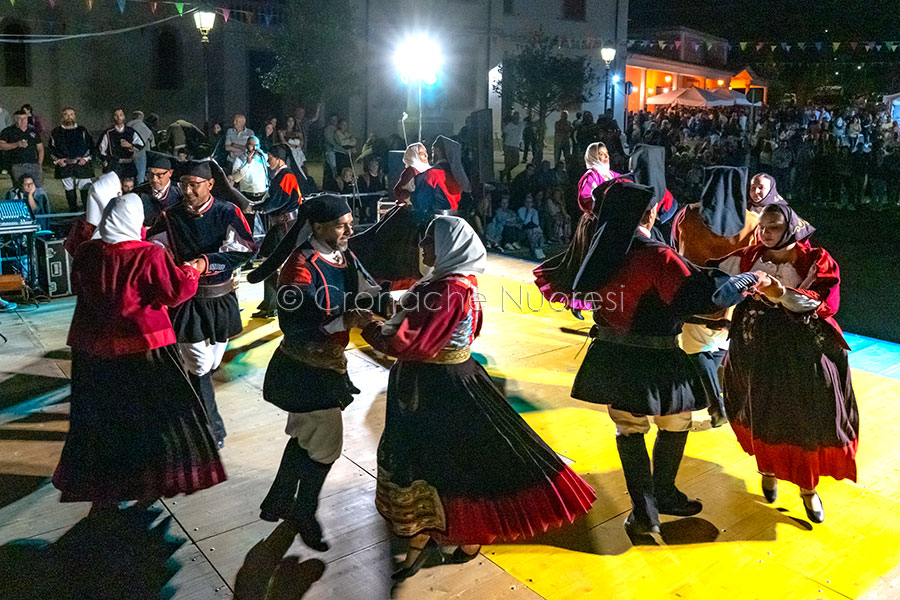 Gli Amici del folklore di Nuoro (foto S.Novellu)