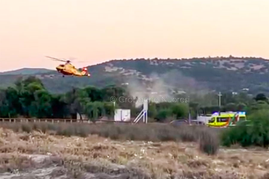Paura alla Caletta di Siniscola, 65enne rischia di annegare: salvata in extremis – VIDEO