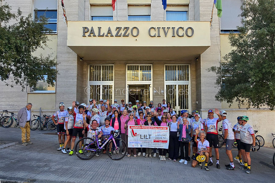 “La Storia in Bici” fa tappa a Nuoro: 90 cicloturisti in Comune