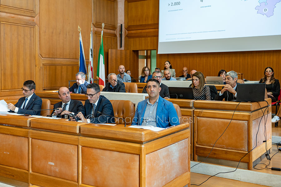 L'incontro in Provincia sulla viabilita' (foto S.Novellu)