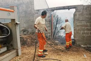 Incendio a Scano Montiferro (foto S.Novellu