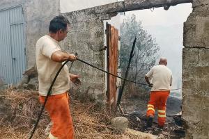 Incendio a Scano Montiferro (foto S.Novellu