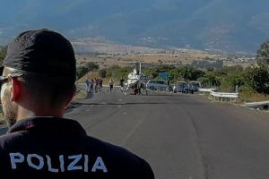 Incendio-nella-zona-industriale-di-Ottana-03