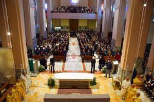 L'offerta dei ceri votivi a N.S. delle Grazie (foto S.Littarru)