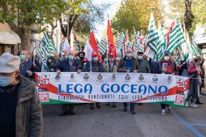 Nuoro, manifestazione in difesa della sanità (foto S. Novellu) 09