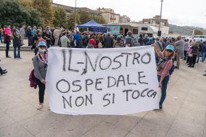 Nuoro, manifestazione per la sanità (foto S.Novellu)