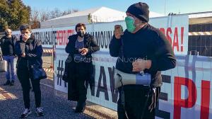 Nuoro, protesta dei malati oncologici al San Fracnesco ( foto S.Meloni)