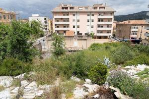 Nuoro. Bivacco per migranti al Sacro Cuore (© foto S.Novellu)