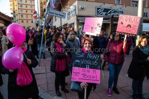 Nuoro. Manifestazione di rabbia contro l'uccisione di Romina Meloni (foto S.Novellu)