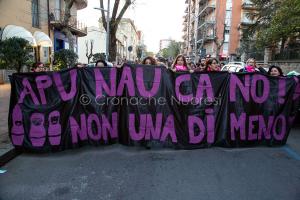 Nuoro. Manifestazione di rabbia contro l'uccisione di Romina Meloni (foto S.Novellu)