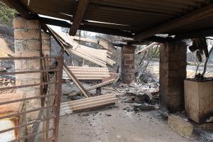 Scano Montiferro, i danni dell'incendio (© foto S.Novellu)