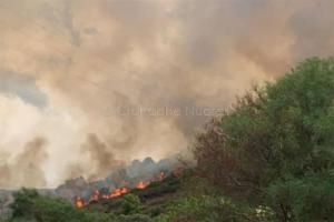 La Caletta. Incendio a Monte Longu