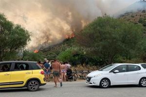 La Caletta. Incendio a Monte Longu