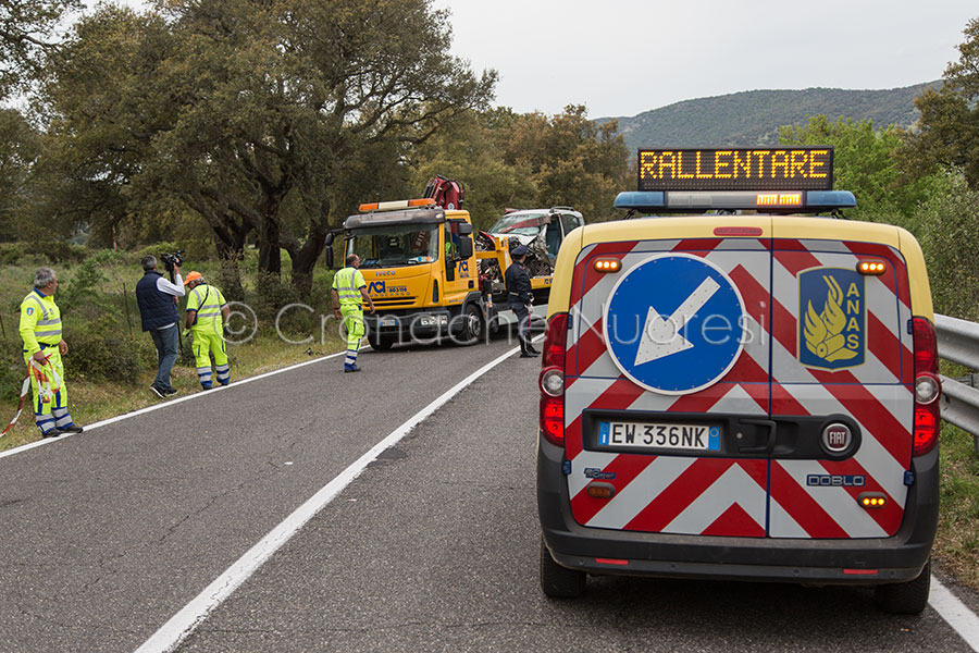 I mezzi di soccorso sul luogo dell'incidente (foto S.Novellu)     