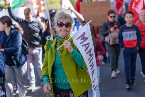 Nuoro,-manifestazione-per-la-Palestina-01 52